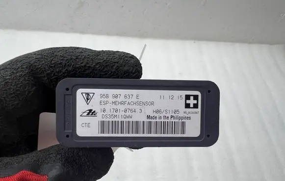 Porsche Macan (95B) ESP acceleration yaw rate sensor 95B907637E