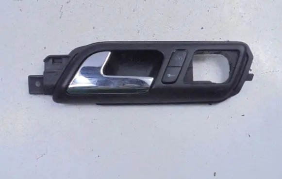 Volkswagen Polo IV 9N3 Front door interior handle 6Q1837247G