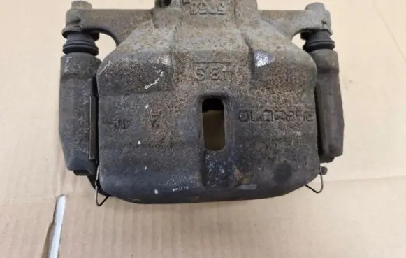 Nissan Qashqai Front brake caliper