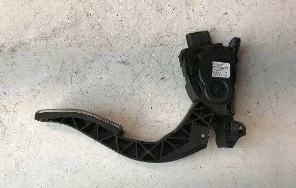 Audi Q5 SQ5 Accelerator throttle pedal 8K1723523A