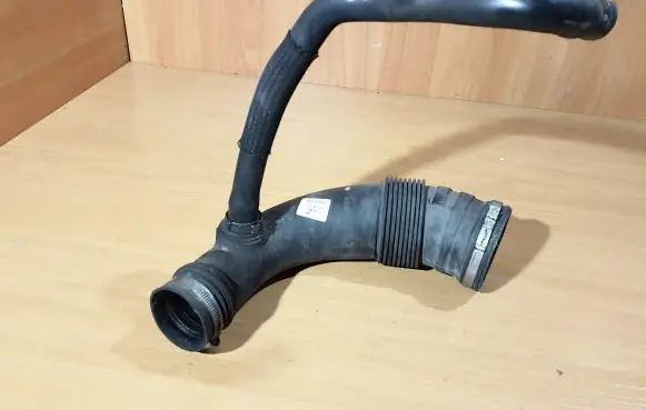 Fiat Ducato Air intake hose/pipe 1365767080