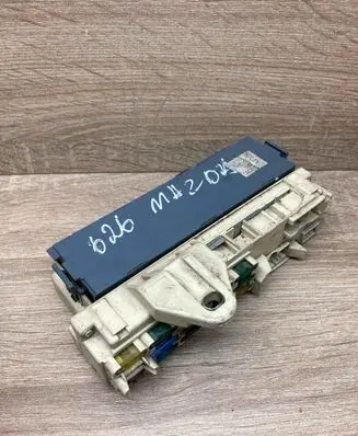 Mazda 626 Fuse module GA5R
