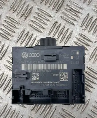 Audi A5 8T 8F Door control unit/module 8K0959792D 8K0959792H