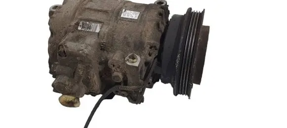 Volkswagen PASSAT B5 Air conditioning (A/C) compressor (pump) 8D0260808