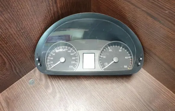 Mercedes-Benz Vito Viano W639 Speedometer (instrument cluster) A6394465921