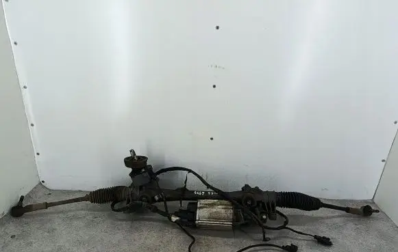 Volkswagen Golf VI Steering rack 