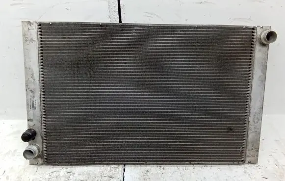 Audi A8 S8 D3 4E Coolant radiator 4E0121251 A2732005