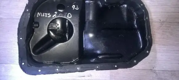Mitsubishi Galant Oil sump