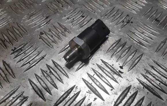 Fuel pressure sensor