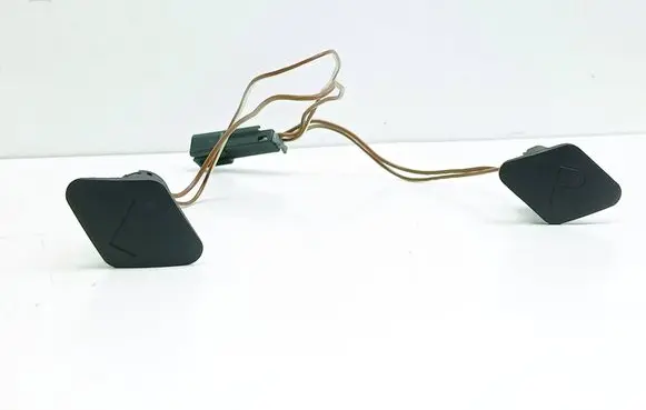 Steering wheel buttons/switches
