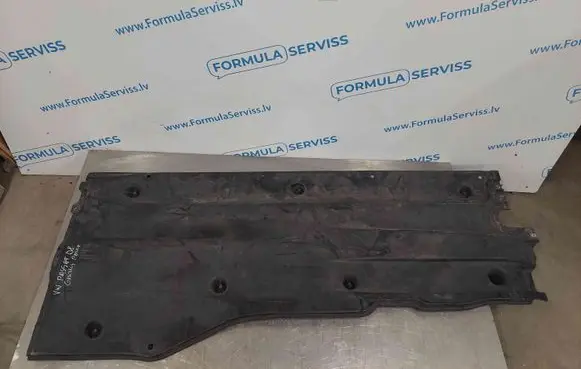 Volkswagen PASSAT B8 Center/middle under tray cover 3Q0825202K