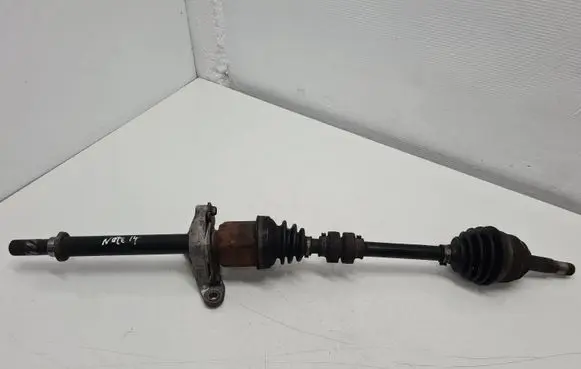 Nissan Note (E12) Front driveshaft