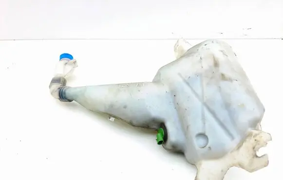 Windshield washer fluid reservoir/tank