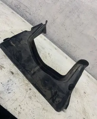Audi A4 S4 B9 Wiper trim 8W1819979A
