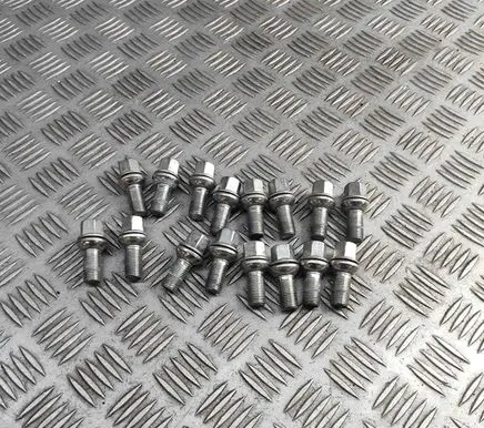Skoda Enyaq iV Nuts/bolts WHT002438