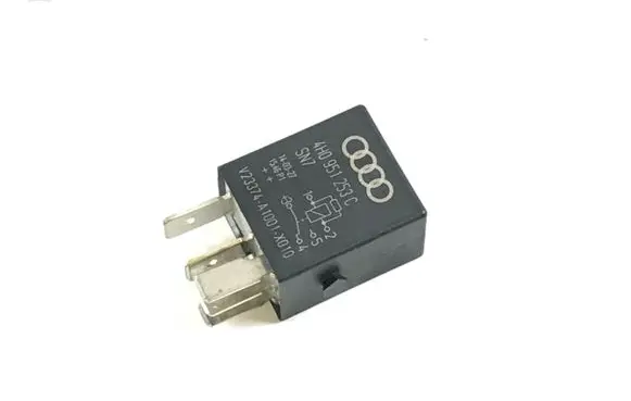 Volkswagen PASSAT B7 Other relay 4H0951253C