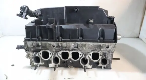 Volkswagen PASSAT B6 Engine head 