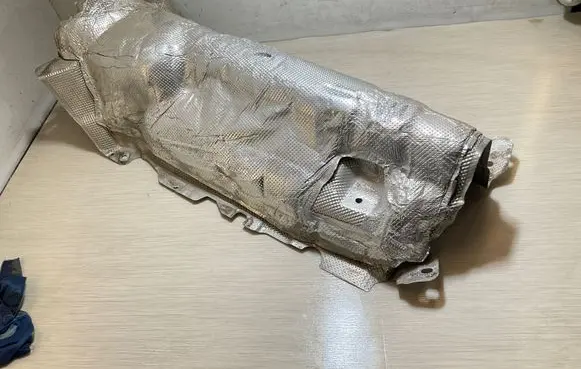 Volvo XC90 Muffler trim 31449248
