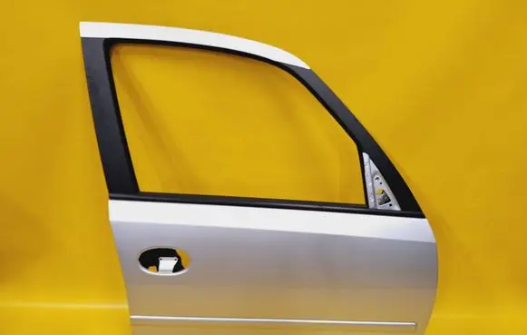 Opel Meriva A Front door