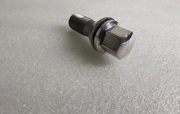 Maserati Levante Nuts/bolts 