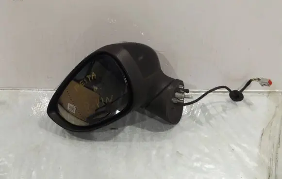 Ford Fiesta Front door electric wing mirror 