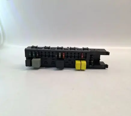 Mercedes-Benz C W203 Fuse box set A2035451801