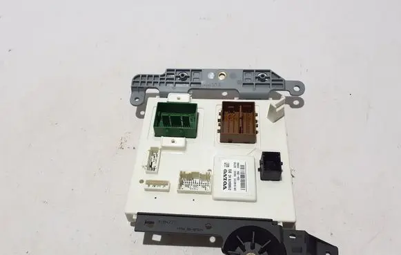 Volvo S90, V90 Comfort/convenience module