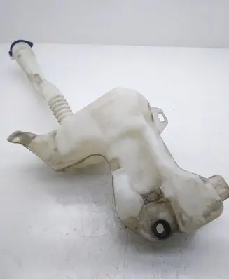 Peugeot 3008 I Windshield washer fluid reservoir/tank 9685005580