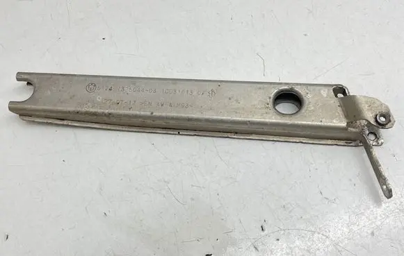 BMW X1 F48 F49 Radiator support slam panel bracket 51747325044 10031013 5174732504403