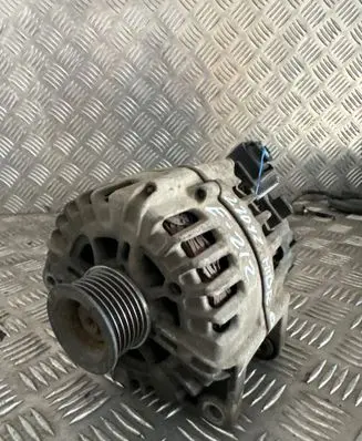 Mercedes-Benz E W212 Generator/alternator a0009062922