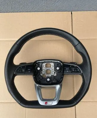 Audi Q7 4M Steering wheel