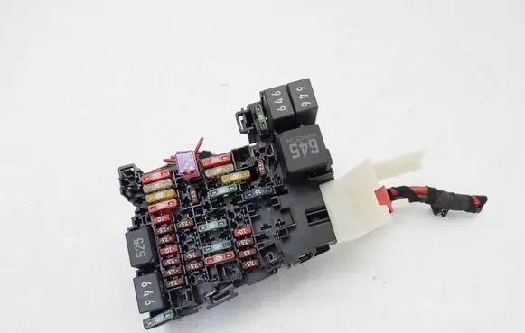 Audi Q3 F3 Fuse module 5Q0937615G