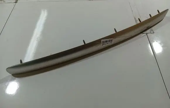 Toyota Avensis T250 Trunk door license plate light bar 7680105060 76801-05060