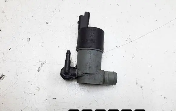 Dacia Duster Windscreen/windshield washer pump 9641553880 9641553980