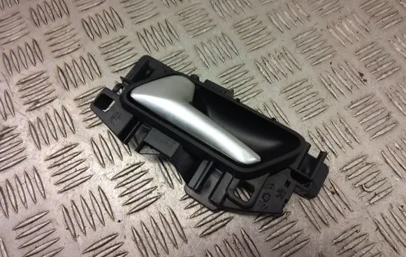 Opel Grandland X Front door interior handle 311339311309