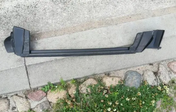 Tesla Model 3 Front door rubber seal 1090495-00-E
