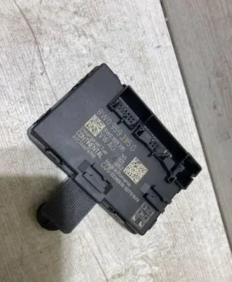Audi A4 S4 B9 Door control unit/module 8W0959395G