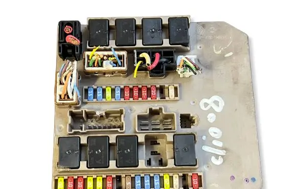 Nissan Micra Fuse box set PPT30M10