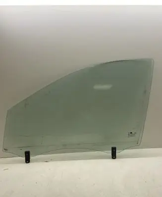 KIA Sorento Front door window glass four-door