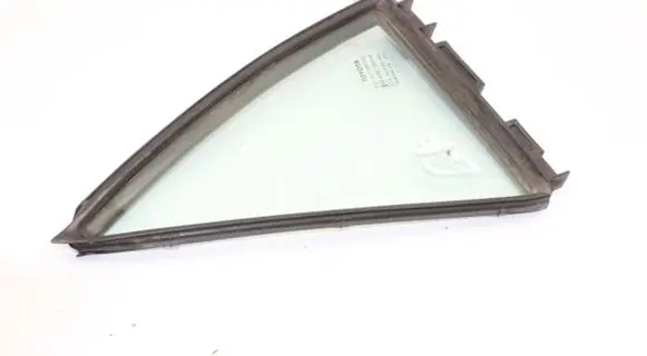 Toyota Auris E180 Rear vent window glass 