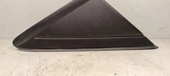 Fender end trim