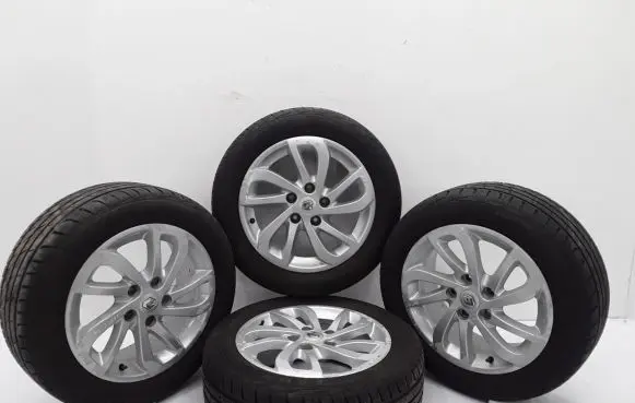Renault Fluence R18 alloy rim 