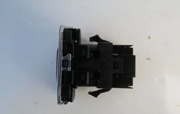 Volvo S60 Engine start stop button switch 31394113 10011479 SN80500130241399