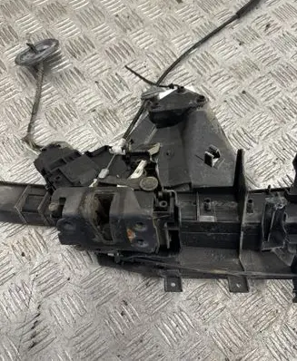 Ford C-MAX I Front door lock