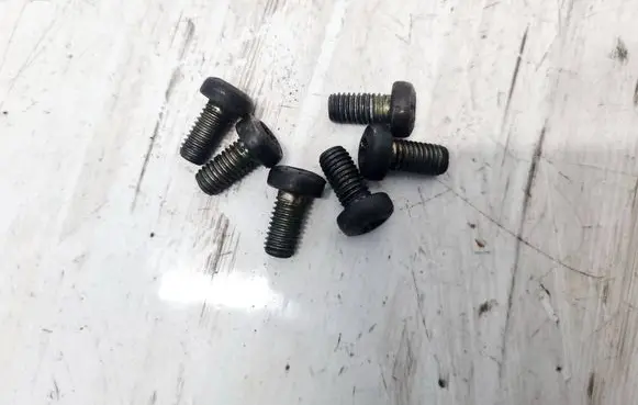 Peugeot 407 Nuts/bolts 