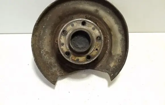 Volvo S60 Rear wheel hub 9200624