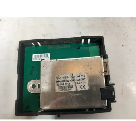 Mercedes-Benz A W169 Antenna control unit A1698200475 50110009 ZG4005