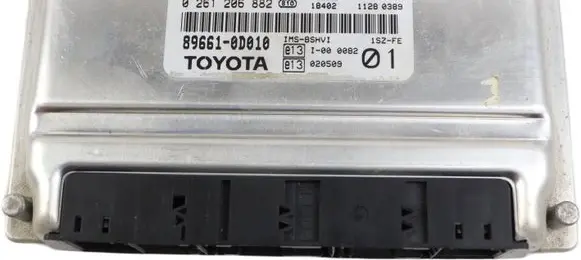 Toyota Yaris Engine control unit/module 896610D010 0261206882 26SA7607
