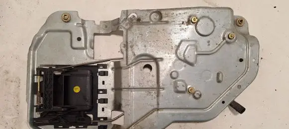 Volkswagen Transporter - Caravelle T5 Sliding door lock 7H0827201M 12433 E0072473001