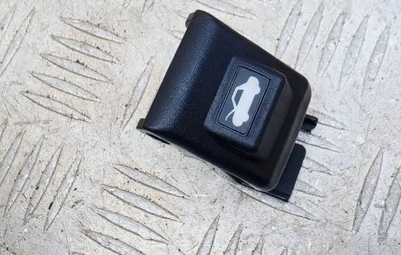 Mazda 6 Engine bonnet (hood) release handle K3203